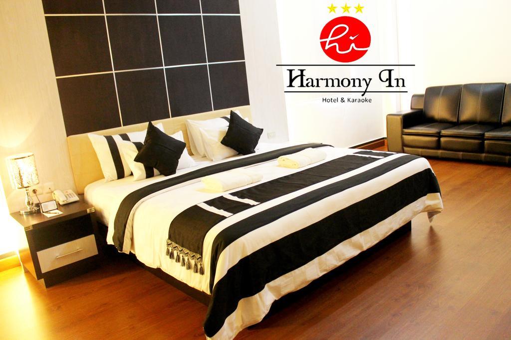 Hotel Harmony In & Karaoke 폰티아낙 객실 사진